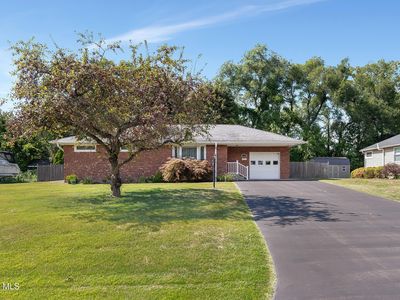 7 Sherwood Forest Road, Albany, NY, 12203