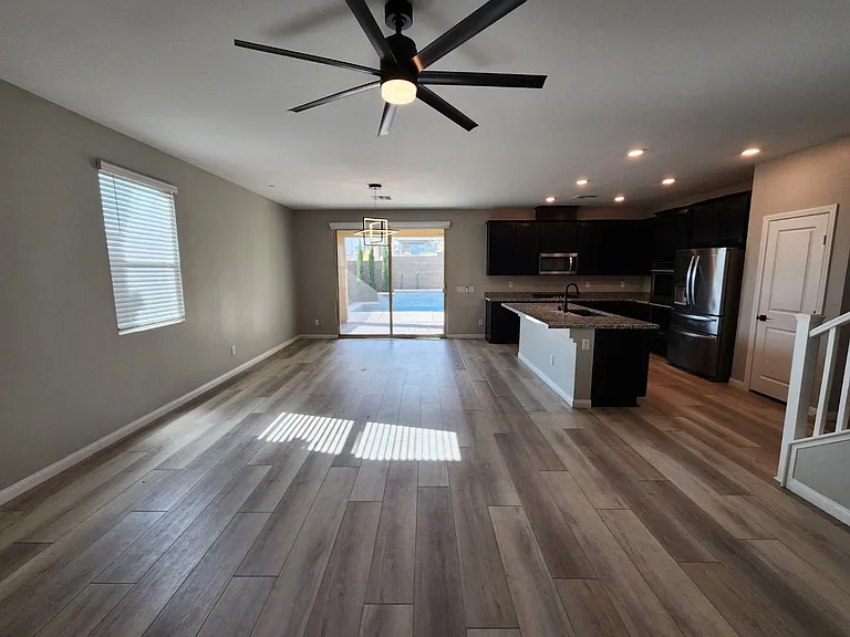 12511 Island Bells Ave — Photo 11