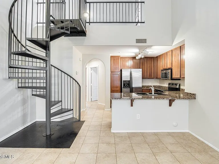 2634 S Alpine Dr — Photo 8