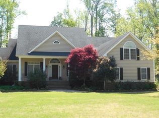907 Broomfield Trl, Elizabeth City, NC 27909