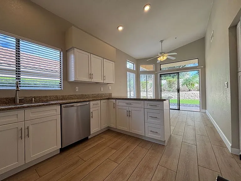 12895 N 95th Way — Photo 11