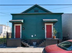1306 Simon Bolivar Ave, New Orleans, LA