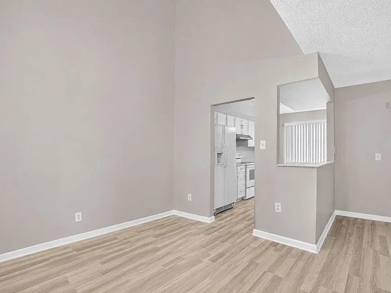 5314 Sapphire Valley — Photo 12