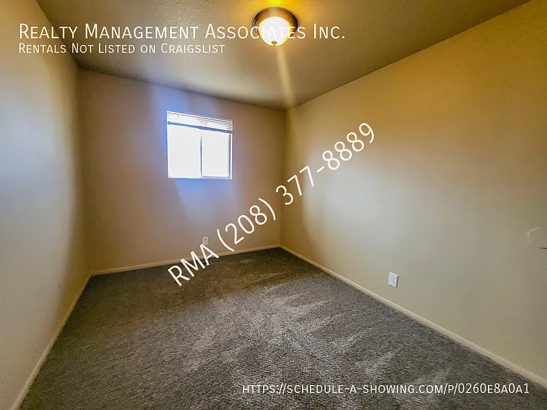 4812 W Richardson St #10 — Photo 8