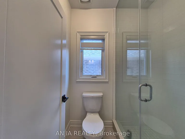 50 Meadow Vista Cres #UPPER — Photo 39