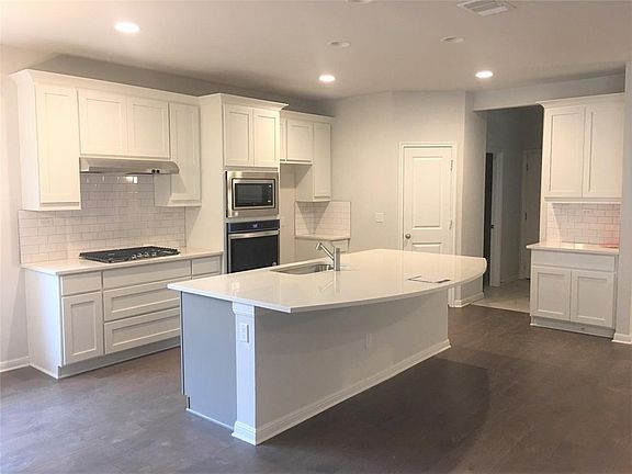 2nd image of 237 Orchard Park Dr