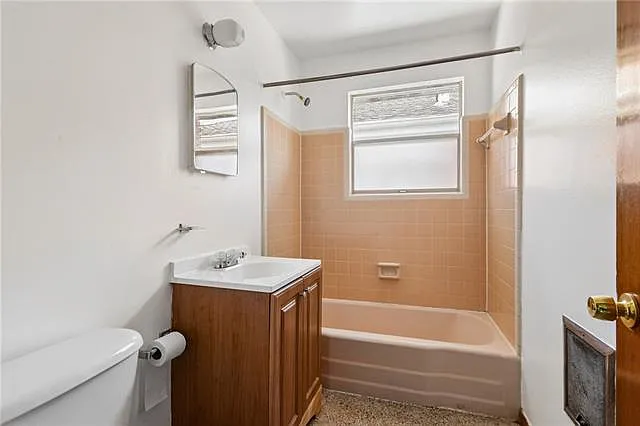1313 Flanders St — Photo 13