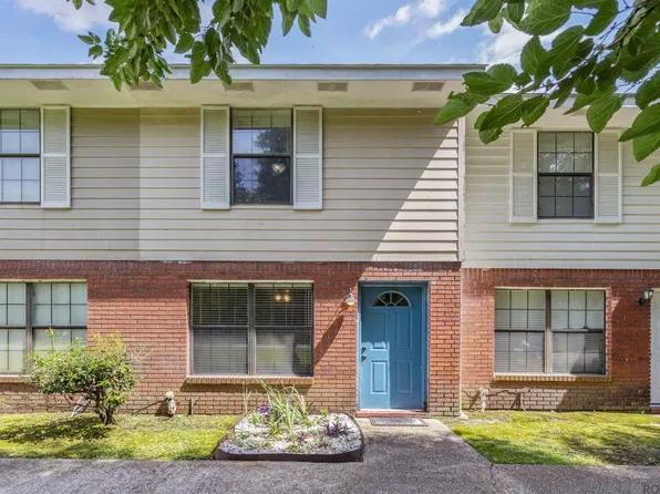 16382 Hooper Rd APT L4, Greenwell Springs, LA 70739