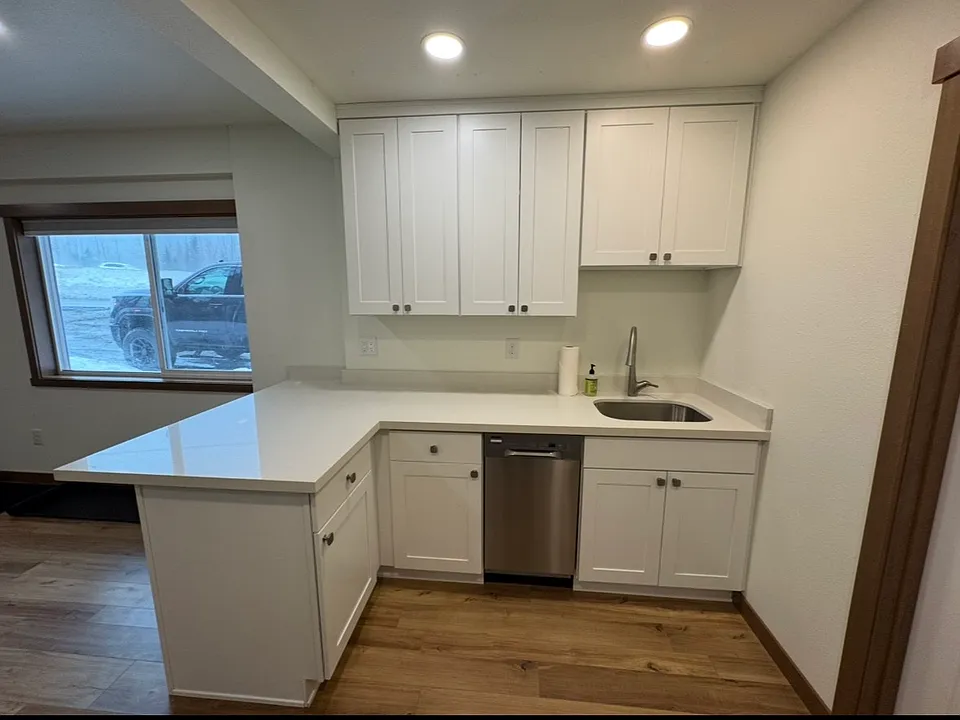 30 Milwaukee Ln #5