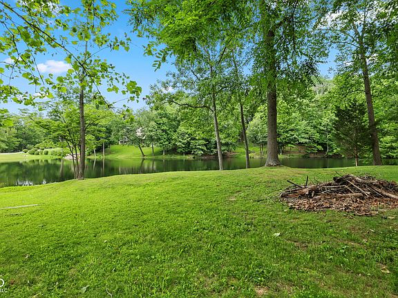 3rd image of 3838 N Berkshire Ln