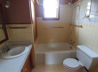 203 W Union Ave, Cedar Grove, WI 53013