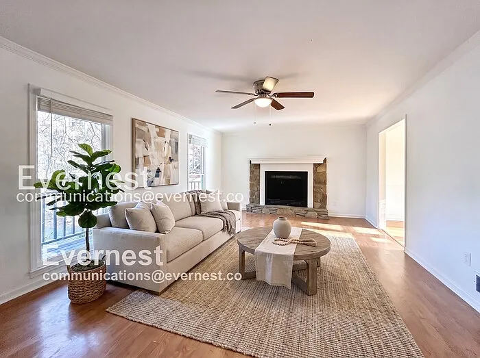 405 Revere Ct — Photo 10