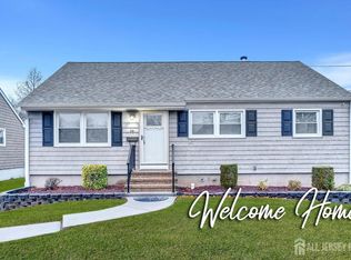 38 Drew Way, Iselin, NJ 08830