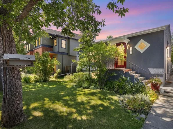2605 E 29th St SW, Calgary, AB T3E 2K6