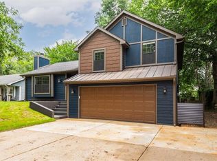 1805 Hampton St, Lawrence, KS 66046