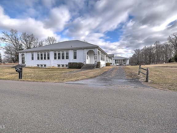 4th image of 19407 Bethel Rd