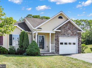 217 Maple Dr, Hanover, PA 17331