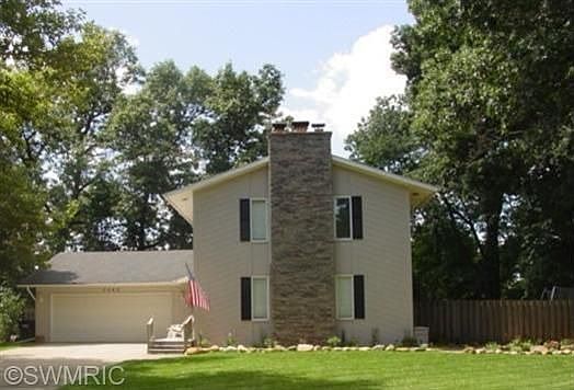 1st image of 7542 Farmington Ave