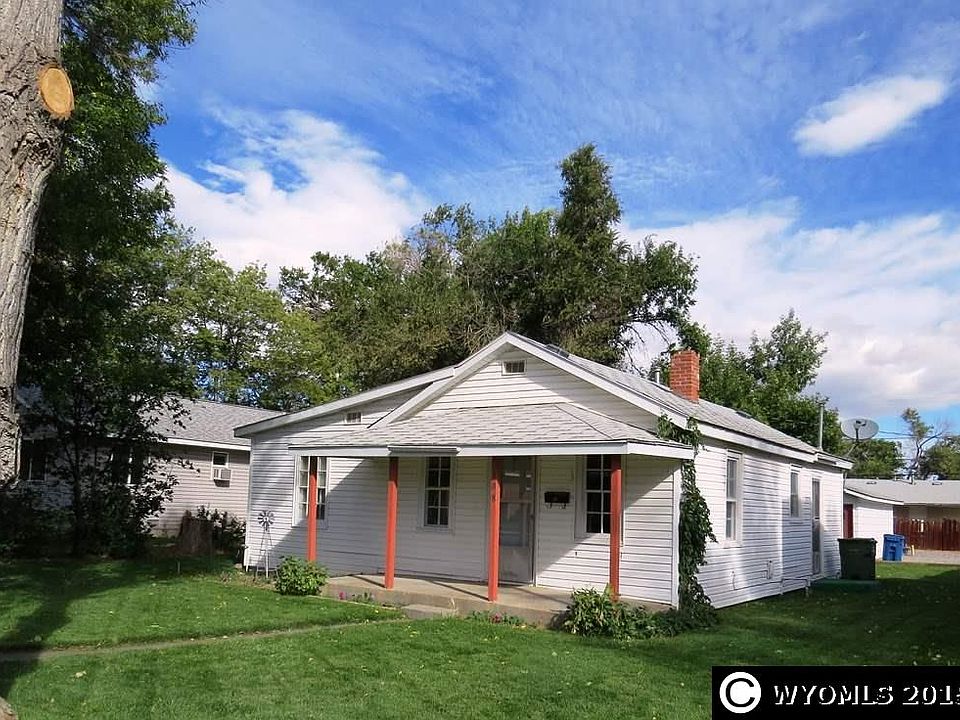 1st image of 908 W Park Ave