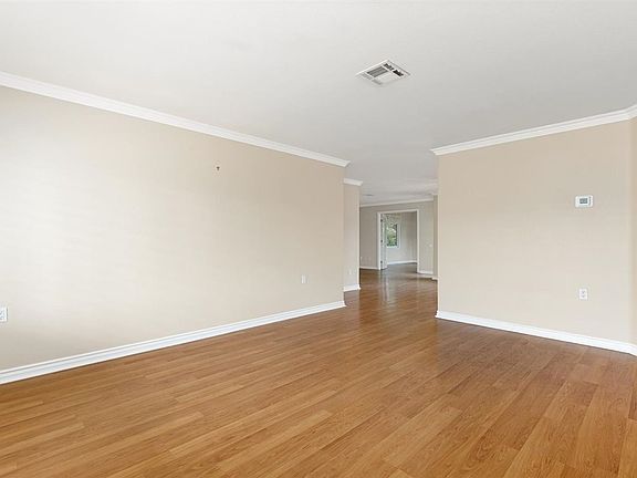 5th image of 16328 Bernardo Oaks Dr
