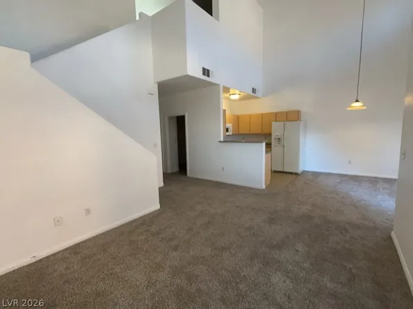4915 E Russell Rd APT 142, Las Vegas, NV 89120