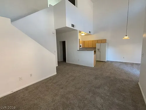 4915 E Russell Rd Photo 1