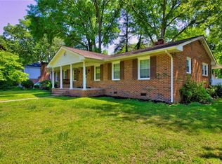 1301 Covington Rd, Colonial Heights, VA 23834