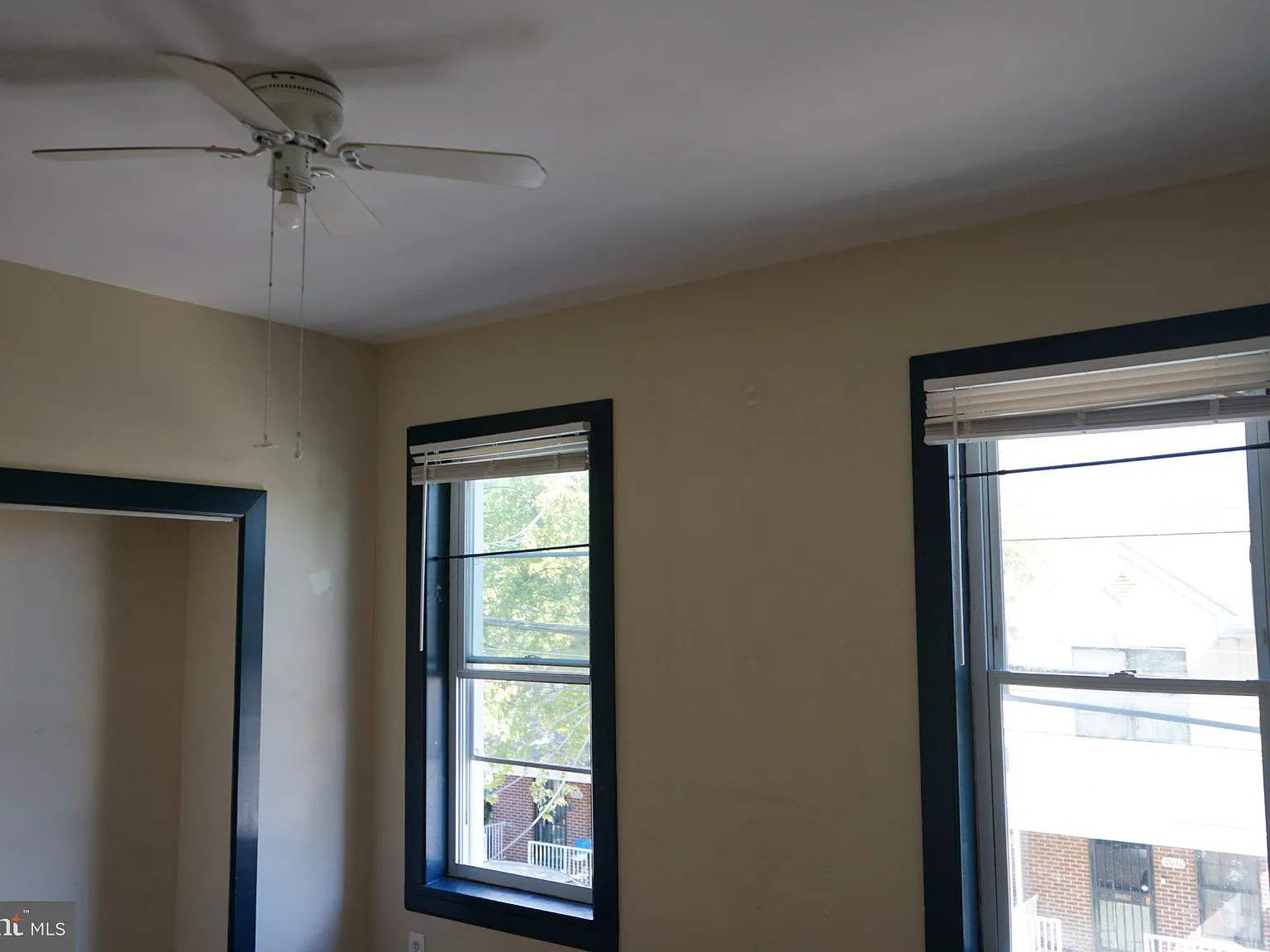 2 bed, 1.0 bath, 1176 sqft, $1,150 — Photo 3