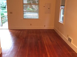 17 Dravus St #1, Seattle, WA 98109