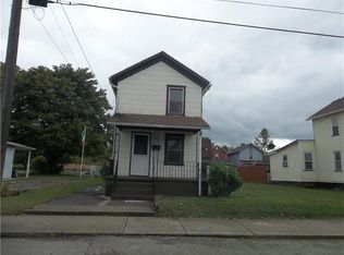 227 S Cedar St, New Castle, PA 16102