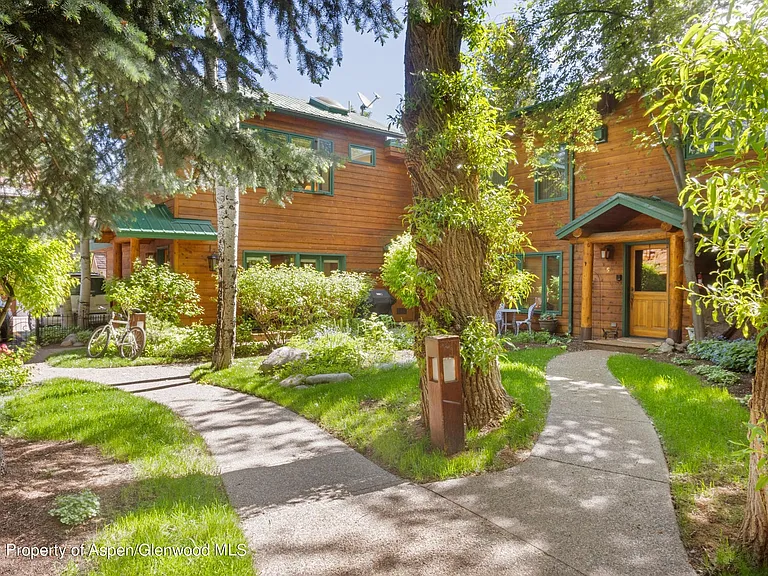 960 E Durant Ave #7 — Photo 18