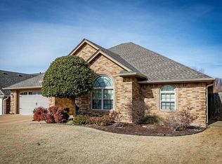 6813 SW Coralwood Dr, Lawton, OK 73505