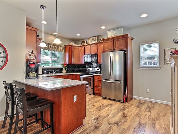 5th image of 7112 38th St NW