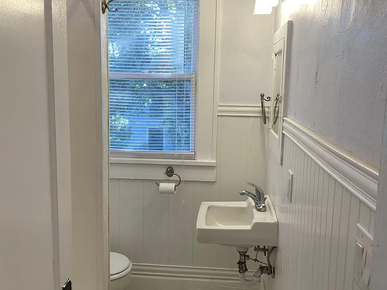 1616 12th St N #3 — Photo 13