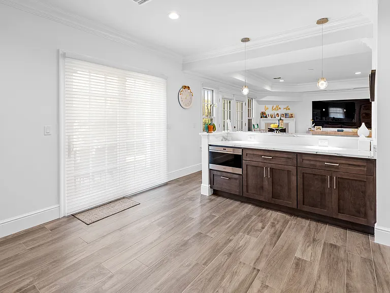 30 Village Green Dr — Photo 8