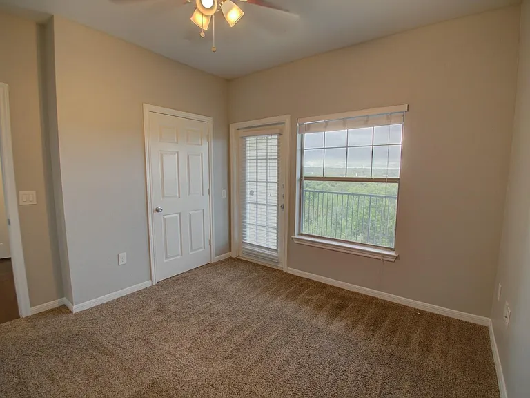 2320 Gracy Farms Ln #1332 — Photo 12