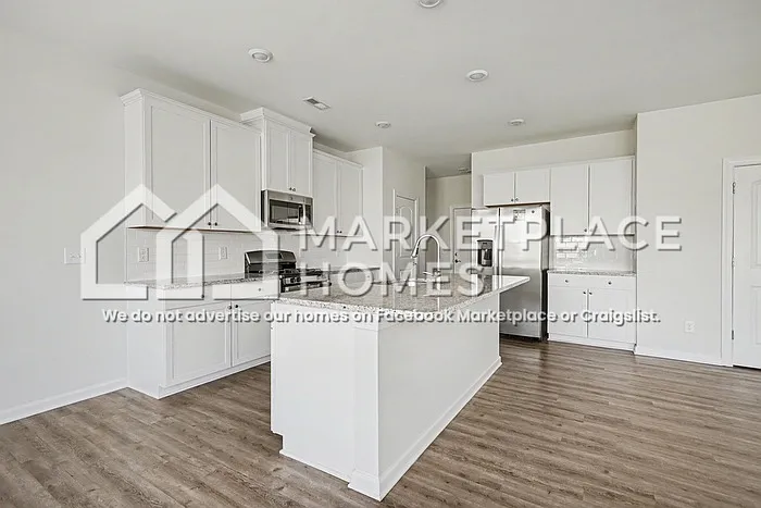 1139 Alston Ridge Ct — Photo 12