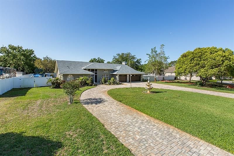 1st image of 10032 Highcrest Ln