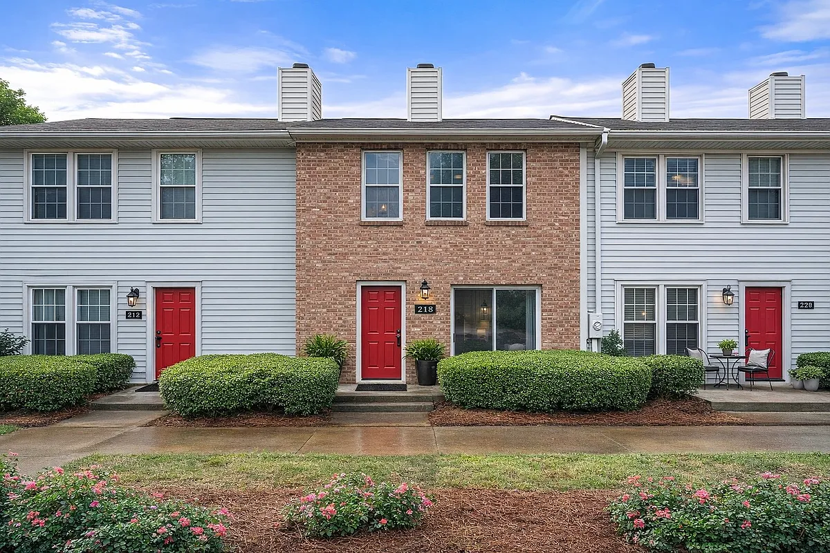 Building Photo - 218 Mill Creek Pl