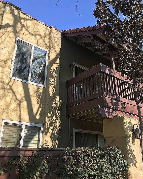2nd image of 2881 E Huntington Blvd #240