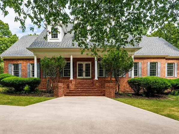 4700 Ridgefield Ln, Little Rock, AR 72223