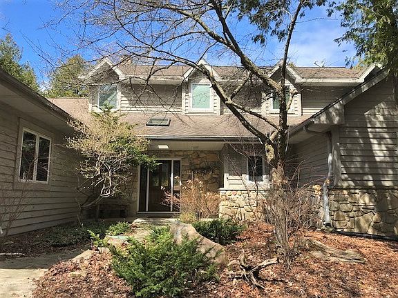 2nd image of 5679 Bay Shore Dr
