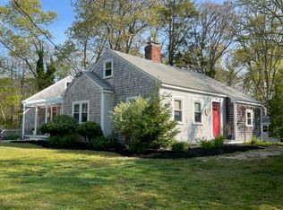 14 Lovers Ln, Harwich, MA 02645