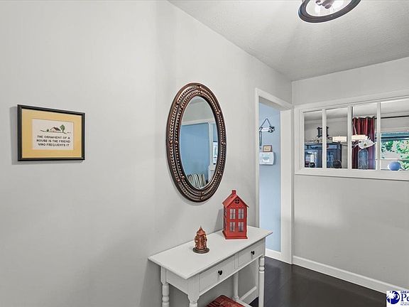 4th image of 304 Diane Dr