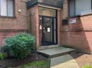 4725 1st St SW APT 102, Washington, DC 20032