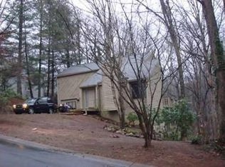 3529 Holliglen Dr, Marietta, GA 30062