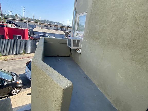 5th image of 4419 Westdale Ave