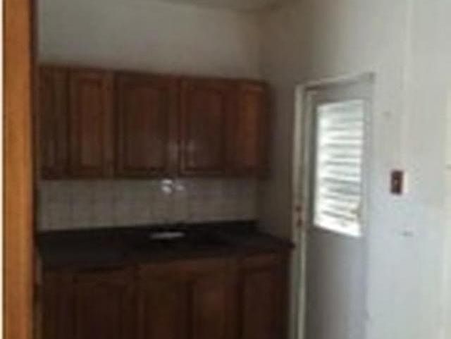 2nd image of 2G34 Calle Elodea