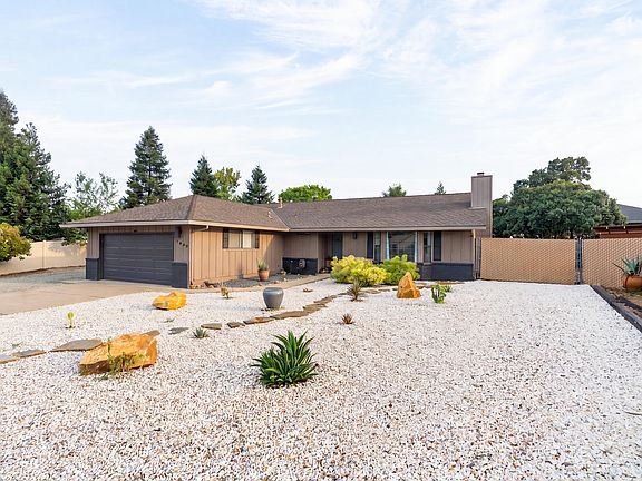 5th image of 1400 Arroyo Manor Dr