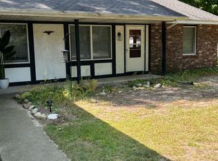 34095 Vauxhill Dr, Paw Paw, MI 49079